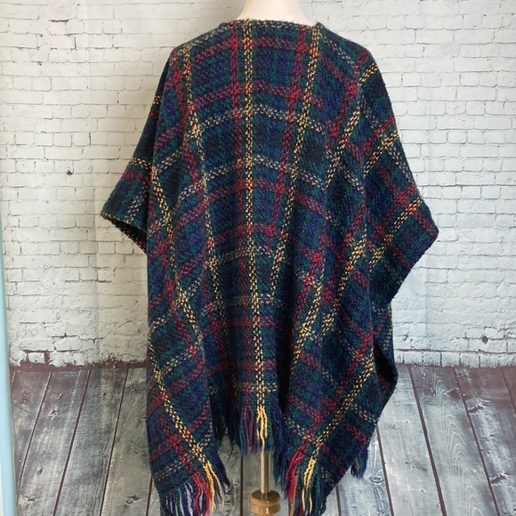 BOYNE VALLEY WEAVERS HANDMADE TARTAN PLAID WOOL FRINGED SHAWL CAPE Ireland Irish - Picture 7 of 16